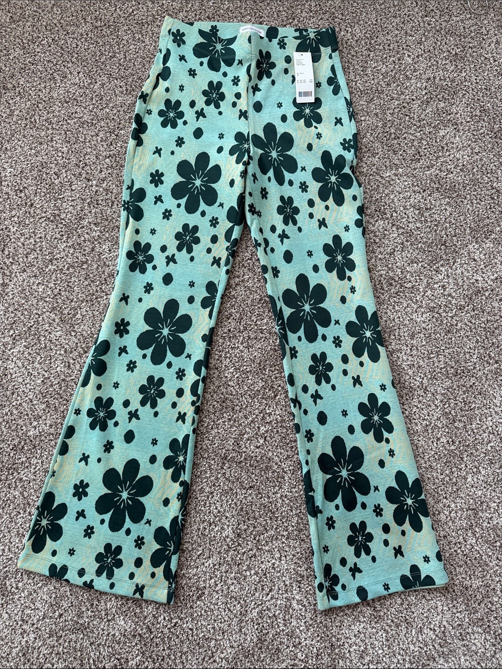 NWT Urban Outfitters Mint Green Pants Medium Bryn flower power retro flare